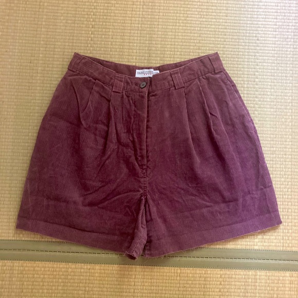 Curduroy lavander cropped shorts size L - Picture 1 of 5